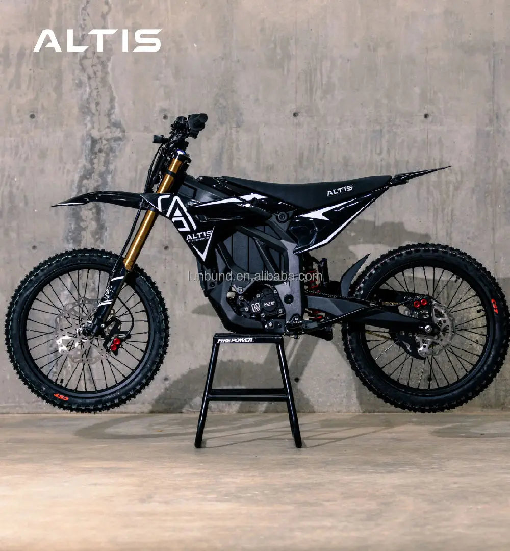 Black electric bike on a stand with 'ALTIS' branding against a concrete wall.